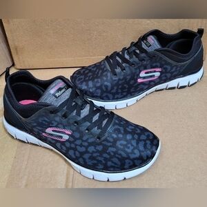 Skechers Flex Power Player Black/White Sneakers Women Size 8